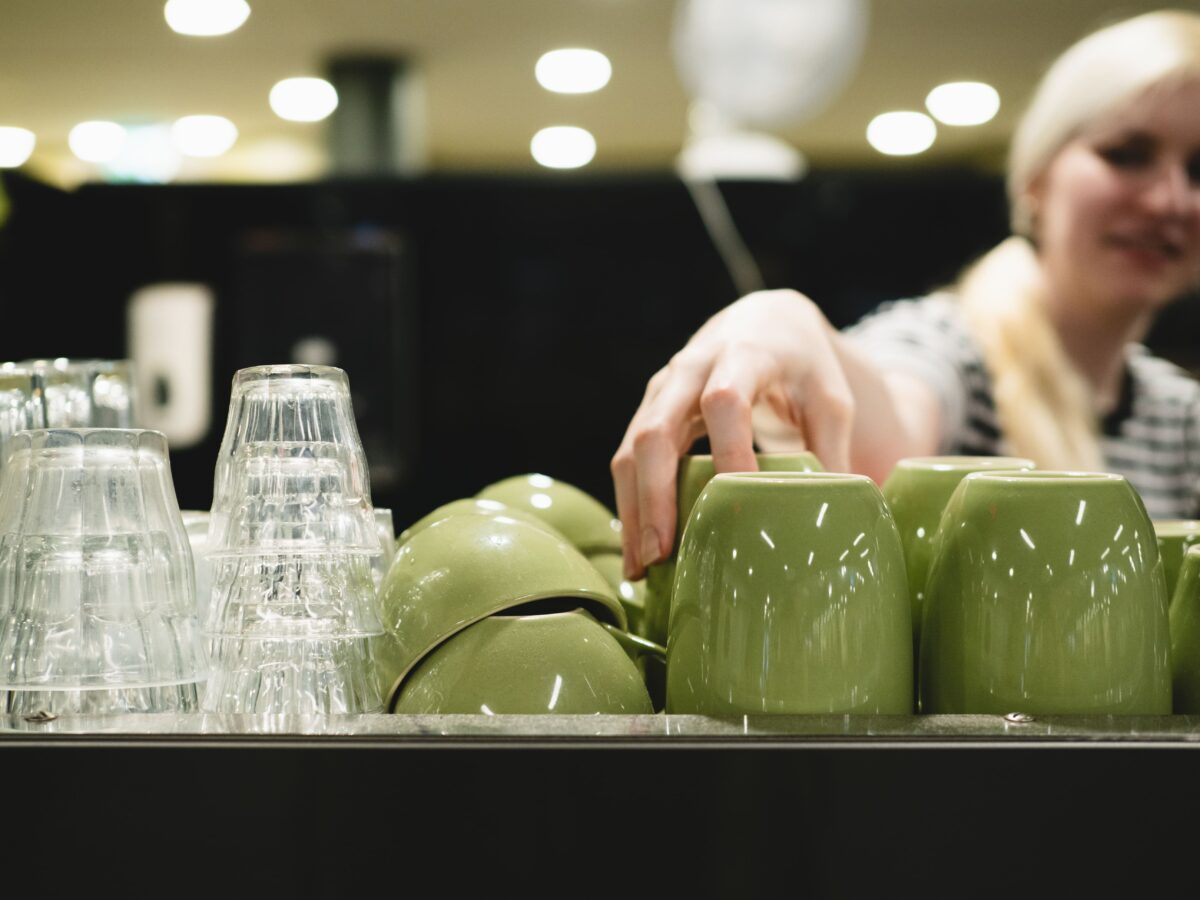 Hospitality in wineries food waste resources
